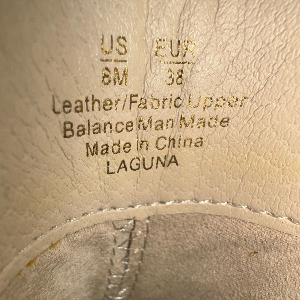 Sam Edelman Modern Ivory “Laguna” Chunky Sole Chelsea Boots Women’s Size 8 - Picture 2 of 16